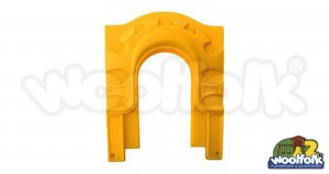 Panel tipo ventana para juegos infantiles de madera.