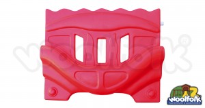 Panel tipo ventana para juegos infantiles de madera.