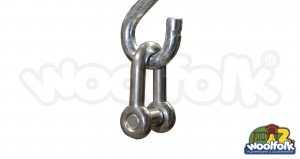 Herraje para juegos infantiles tipo eslabón giratorio para asientos de columpios tipo rueda.