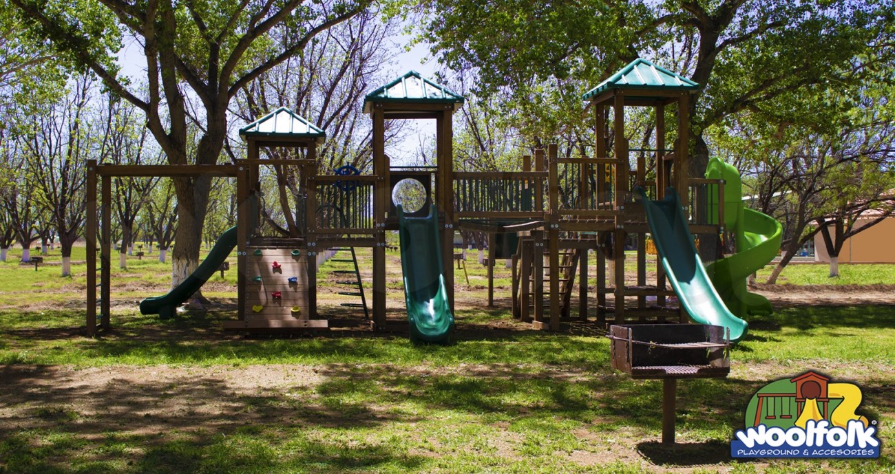 Juego Infantil de Madera de Pino Canadiense Línea Parques. Modelo: WDM051